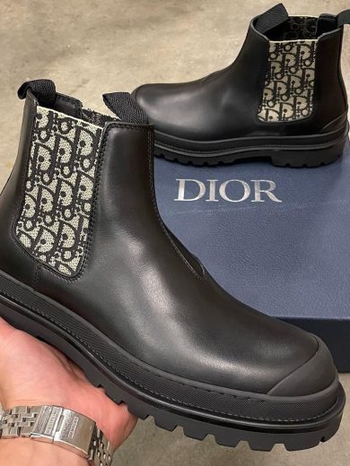 Christian Dior Shoes Pallet - Image 9