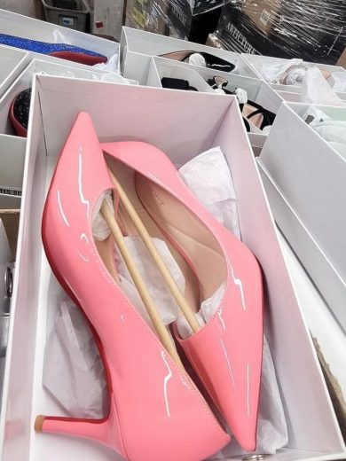 Female Shoes Pallet - Image 4