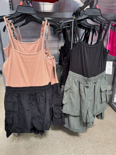 Mixed Clothing Pallets Liquidation – (300+ Items – $650) - Image 4
