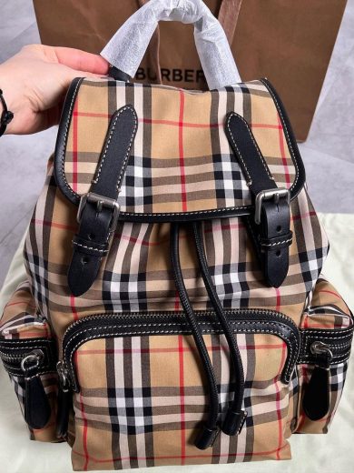 Designer Luxury Backpack Pallets - Image 5