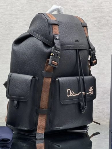 Designer Luxury Backpack Pallets - Image 9