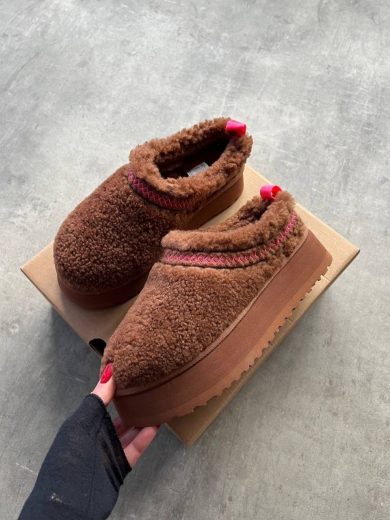 Buy Ugg Shoes Pallet(60 pairs at $500) - Image 3