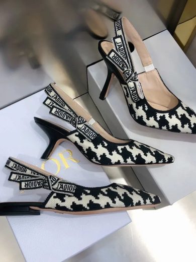 Female Shoes Pallet - Image 3