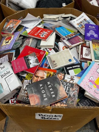 wholesale books pallet