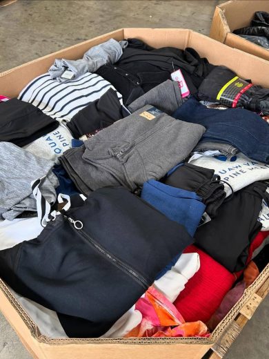 Buy Target Clothing Wholesale Pallet(250pcs at $450) - Image 5