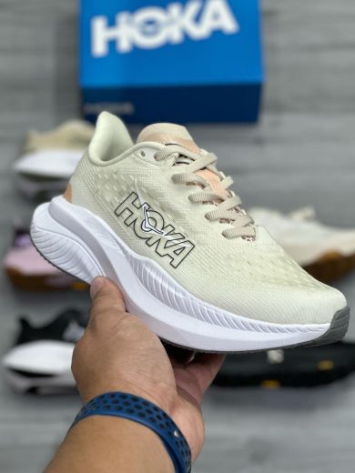 Buy Hoka Shoes Wholesale Pallet(70 pairs at $500) - Image 6