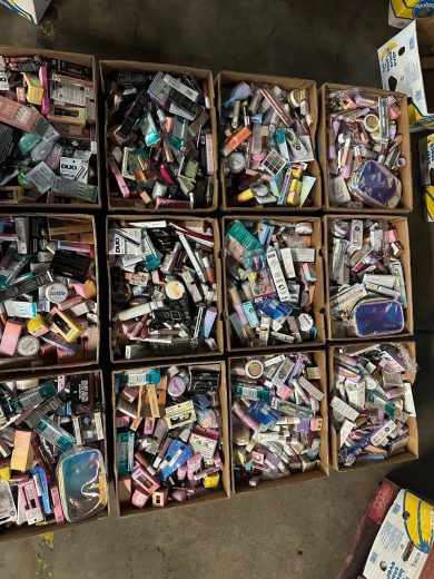 Buy High End Makeup Liquidation Pallets (200+ Premium Items For $650) - Image 3