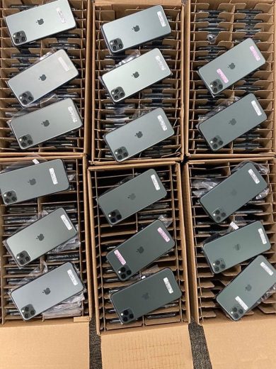 Buy iPhone Pallets for Resale (10 units-$900) - Image 4