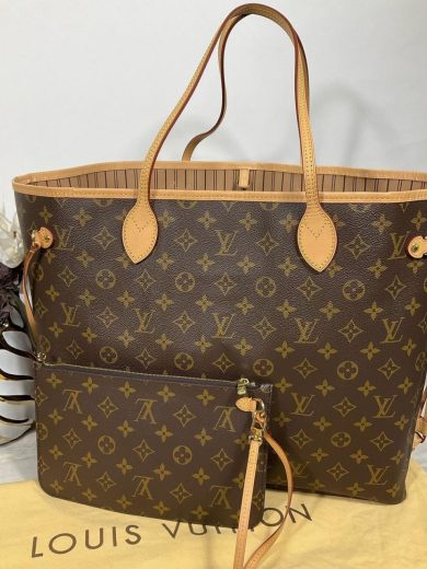 Buy Louis Vuitton Liquidation Pallets (90+ Designer Handbags -$600) - Image 5