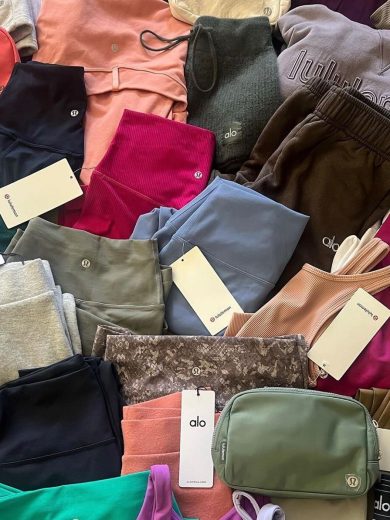 Buy Lululemon Liquidation Pallets (200 mixed Pieces $500) - Image 3