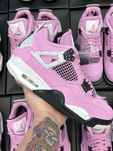 Jordan Liquidation Pallets – 50 Brand New Air Jordan Sneakers Wholesale