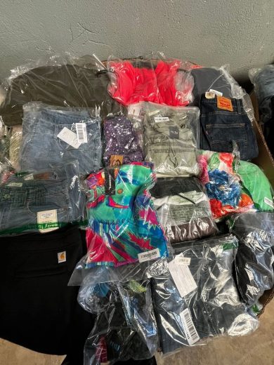 Amazon Clothes Wholesale Pallets - Image 6